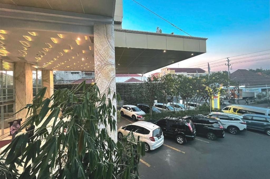 Kj Hotel Yogyakarta Luaran gambar